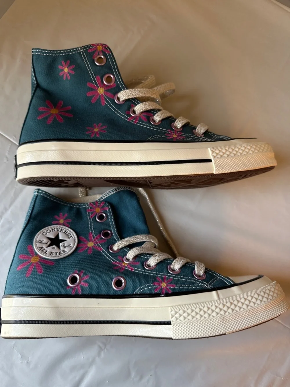 Chuck Taylor - Converse High Top Teal Sneakers w Pink Floral Prints (sz 6 women) - Picture 7 of 9